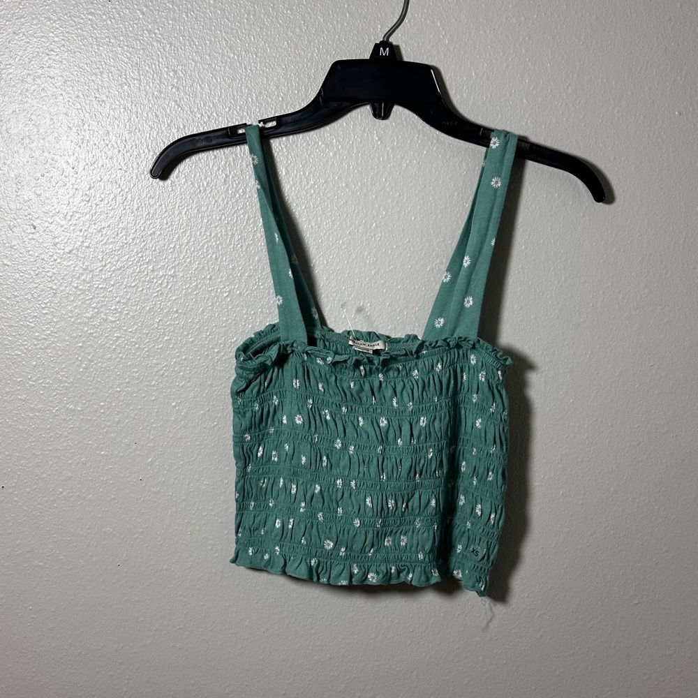 American Eagle Women Green Floral Smocked Crop‎ Top size XS